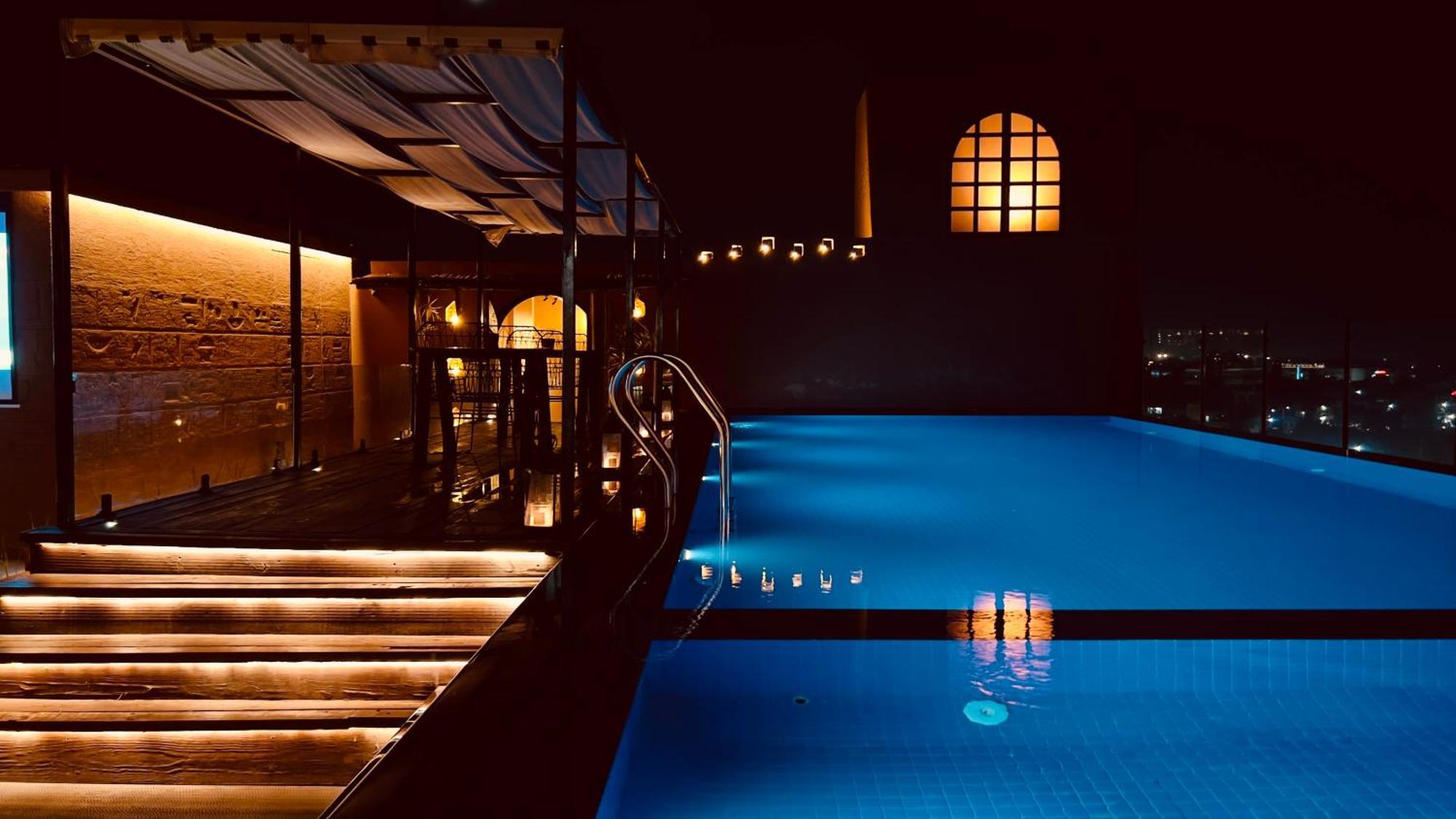 Historia Royal Hotel Udaipur Buitenkant foto
